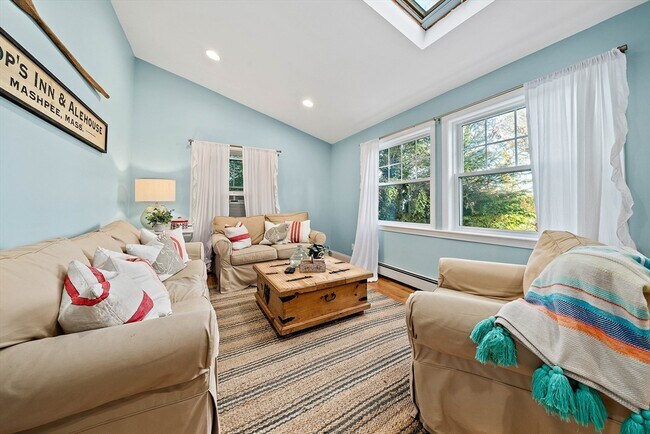 36 Cranberry Ave