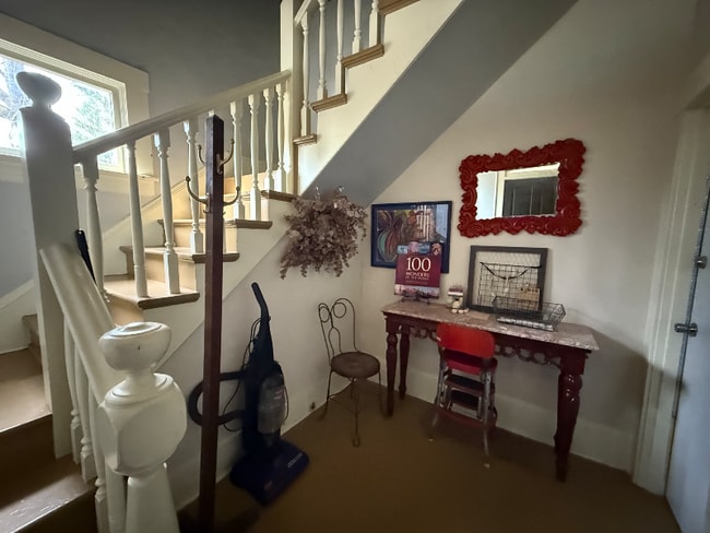 Photo - 2003 N Willamette Blvd