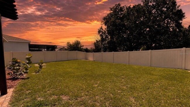 Photo - 689 Crown Rose Dr