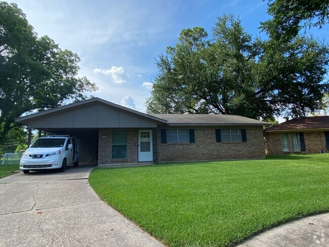 Building Photo - Shady Grove Rental