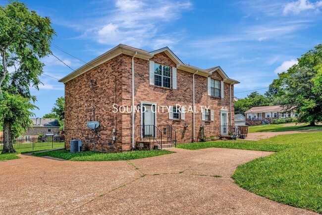 Building Photo - 602 Alison Ct