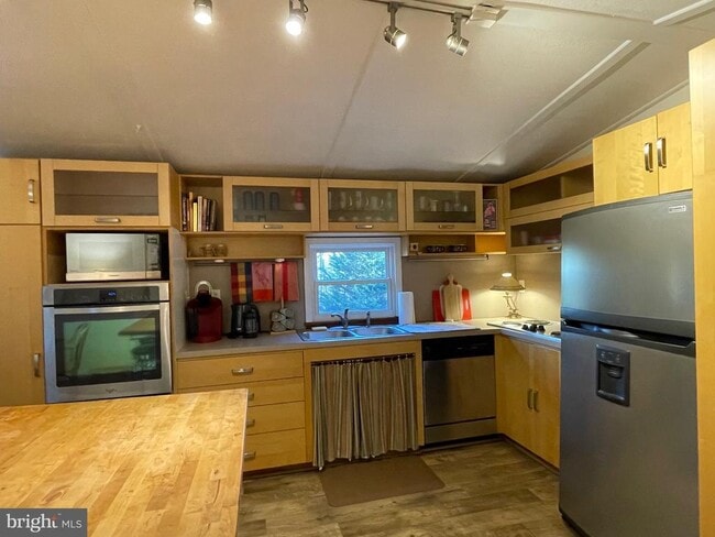 Photo - 59 Angel Kiss Ln