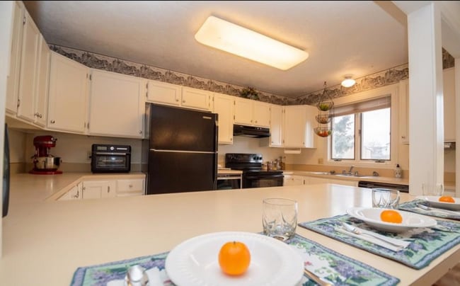 Photo - 6 BED 3 BATH HOME IN AMMON, IDAHO