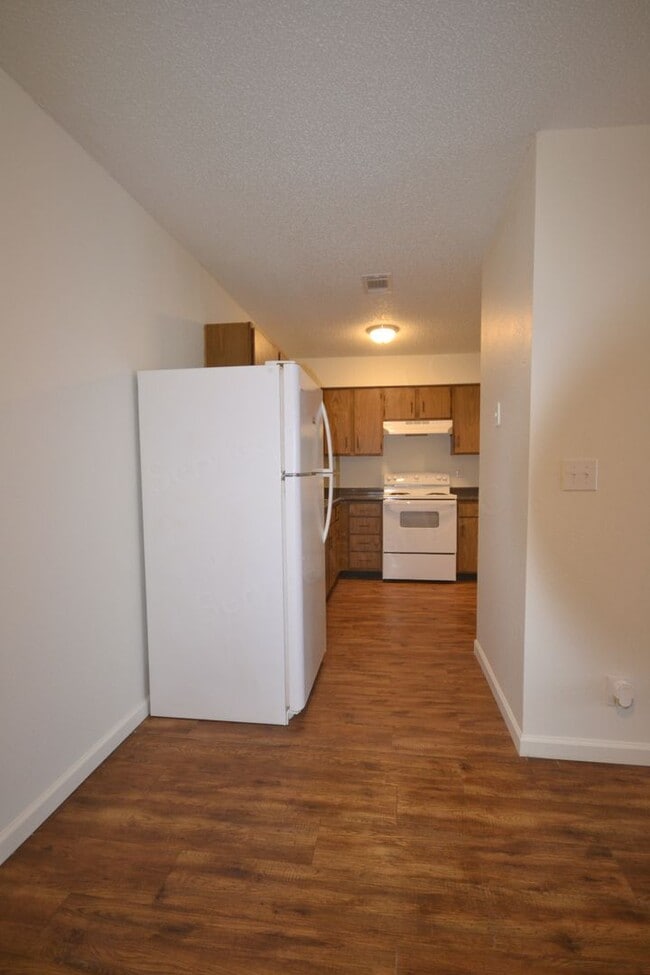 Photo - Buffalo Apartments (Bison Terrace) Unit 204 (103)