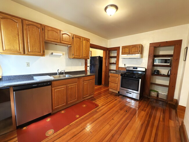 Building Photo - 3985 Washington St Unit 2 Rental