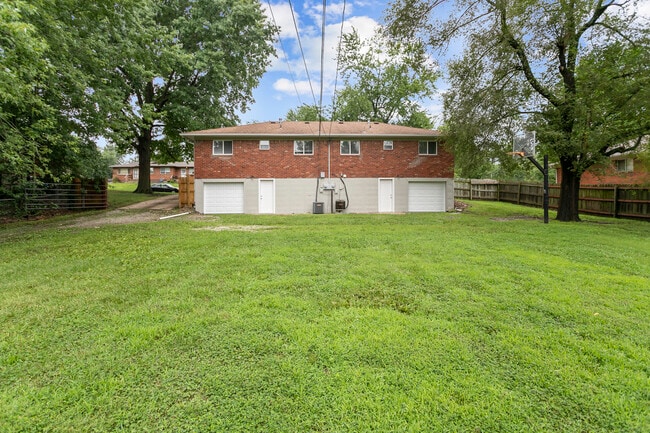 Photo - 507 NE Corder St