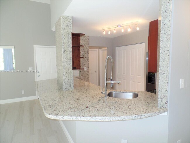 Photo - 3417 NW 44th St Unit 201