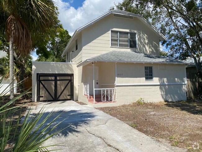 Building Photo - 18th Ave S Triplex Unit 1 Rental