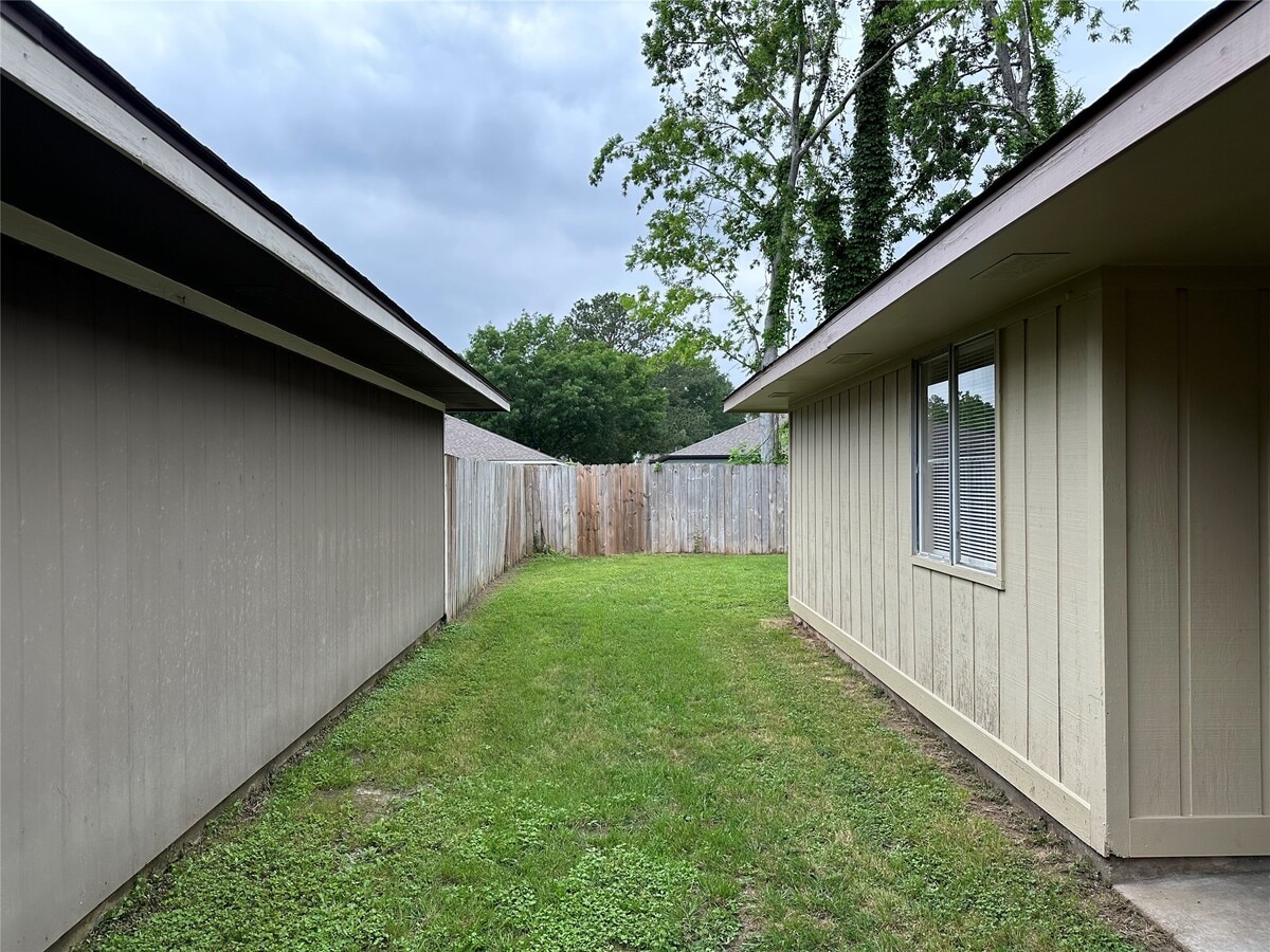 Photo - 23419 Tree House Ln