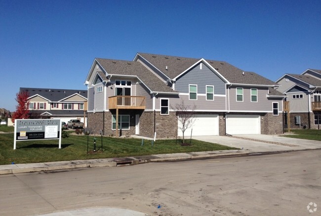 Building Photo - Ironwood Glen Townhomes