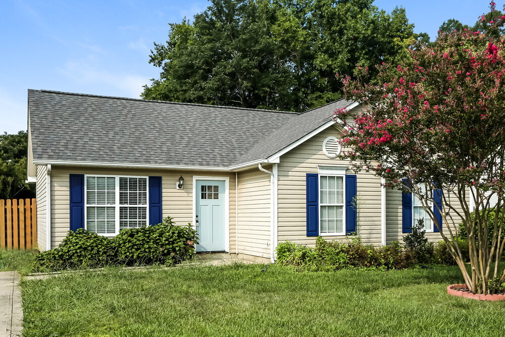 Photo - 518 White Oak Ln