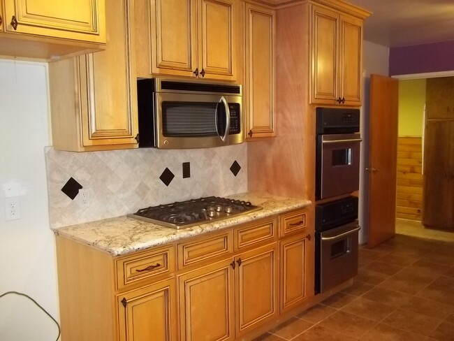 Photo - 258 W San Madele Ave