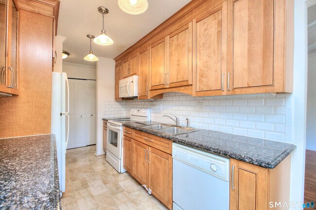 Photo - 109 Southport Woods Drive Unit 109