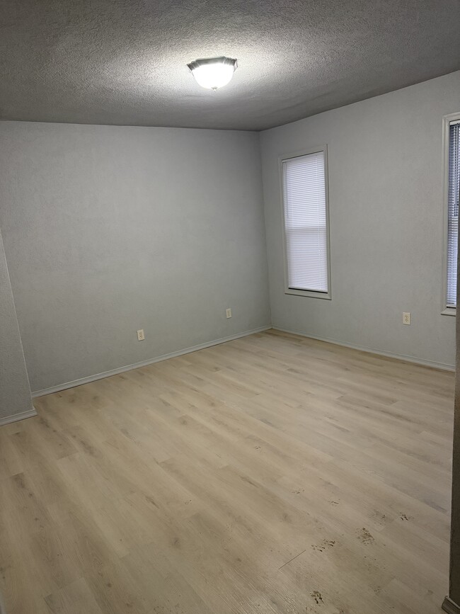 Photo - 613 Kirkland St Unit 3