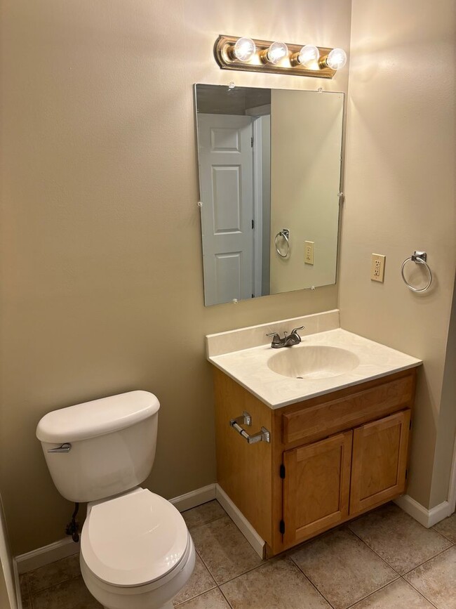 Lakepointe Apartment Homes