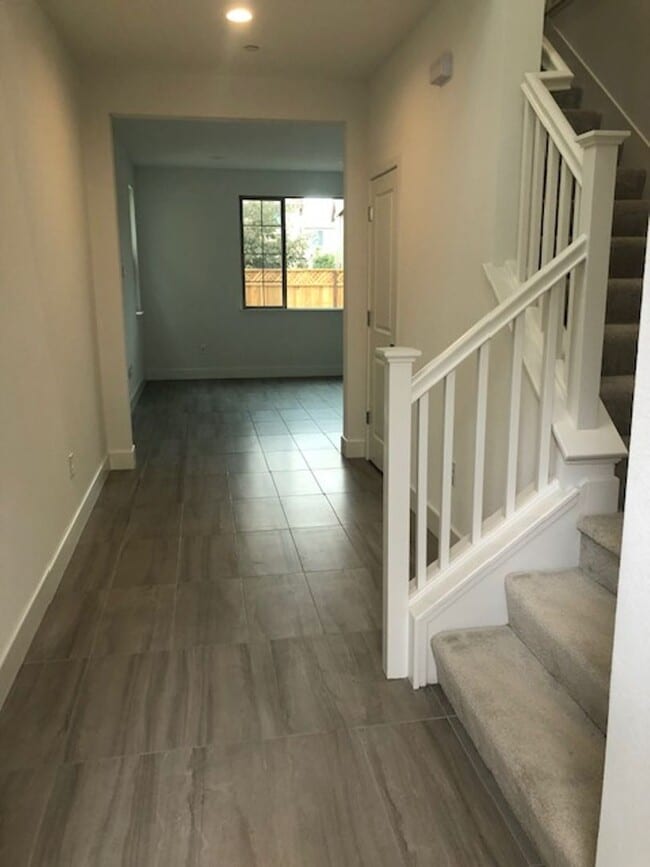 Photo - Newer 3 Bedroom 2.5 Bath in Mountain House