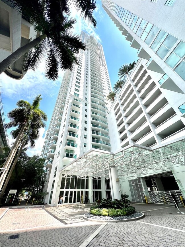 Photo - 31 SE 5th St Unidad 1509