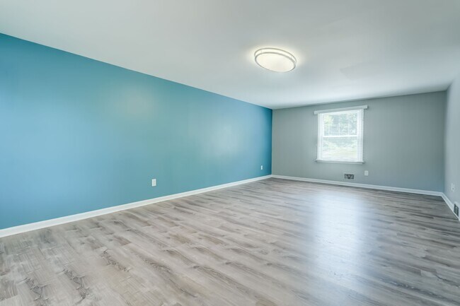 Photo - 161 Railroad Mills Rd