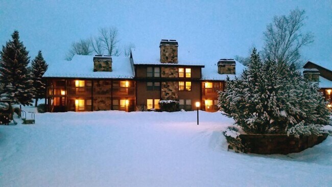Building Photo - 3615 N Wolf Creek Dr Unit #207 Rental