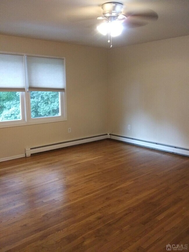 Photo - 232 Old Post Rd Unit B