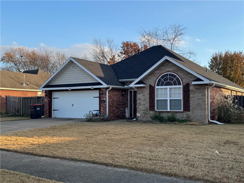 Photo - 285 Carrington Ave