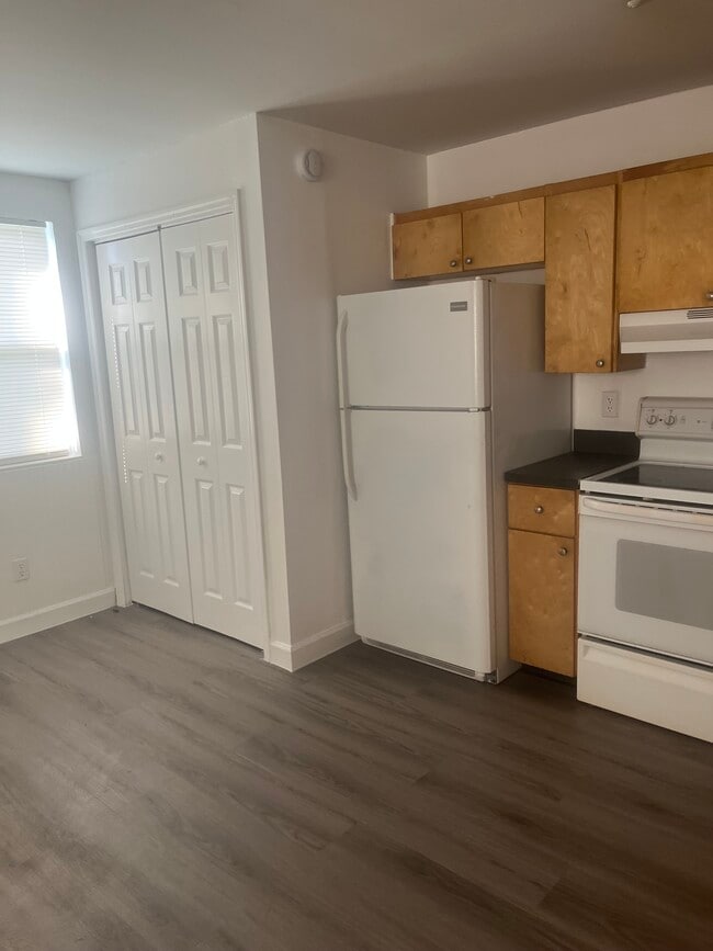 Photo - 6806 Thomas Cir Unit B