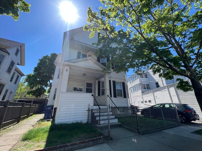 Photo - 5 Irving St Unidad #1