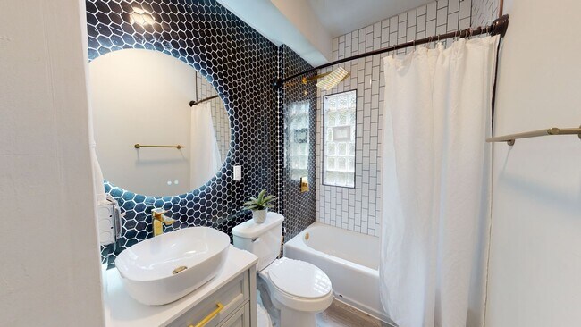 Photo - Gordon Square