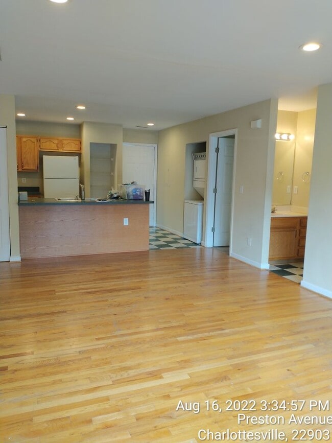 Photo - 1100 Preston Ave