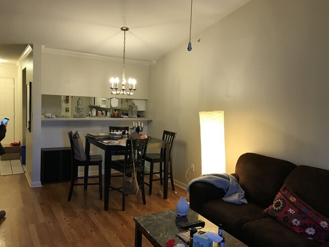 Photo - UT PRE LEASE: 3 bed/ 2 bath, West campus 1...