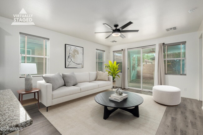 Photo - 10432 W Papago St