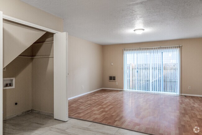 2BR, 1BA, - 1095SF - Living Room