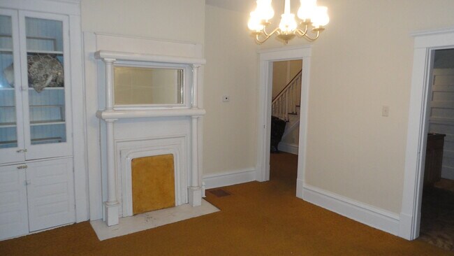 Dining room - 429 Pennsylvania Ave Unit 1