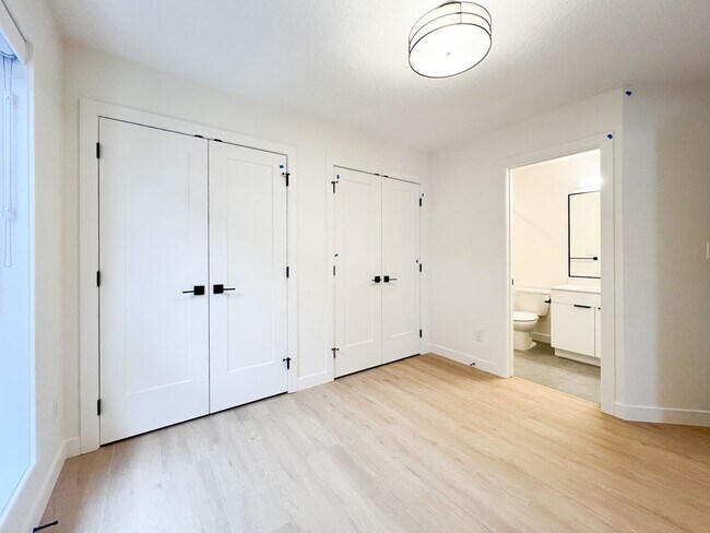 Photo - 9326-9153 153 St NW Unit 2