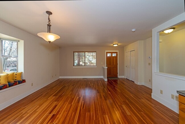 Photo - SOUGHT AFTER PENCE PLACE TOWNHOME; DUAL PRIMARY SUITES & SOLAR! MUST SEE!!