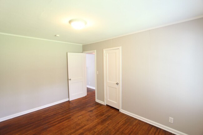 Photo - New On The Market! 3 Bedroom 1 Bath