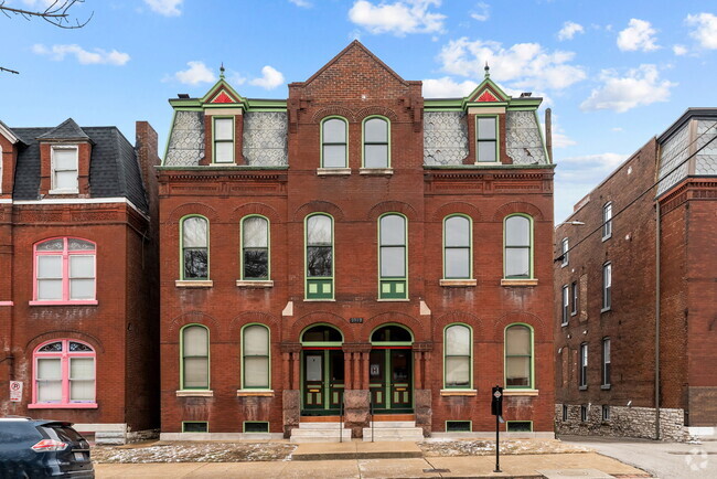 Building Photo - 2512 S 12th St Unit B Rental