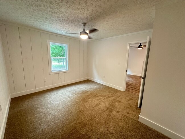 Photo - Remodeled Detached Above-Garage Hull Apartment!