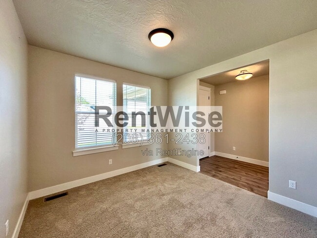 Photo - 5845 W Sprig Dr