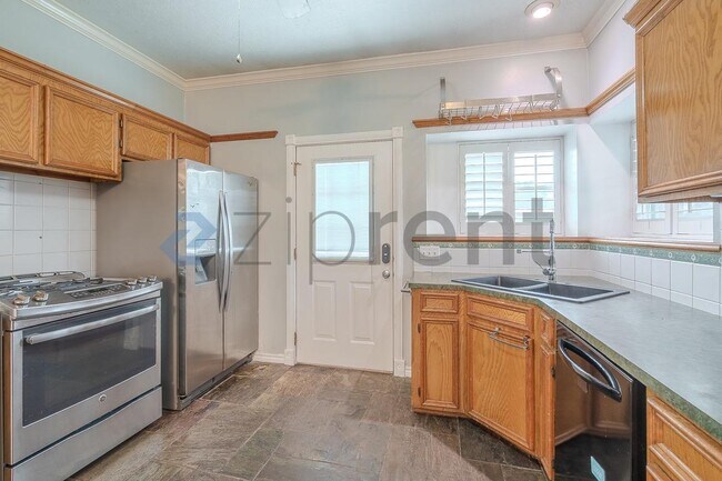 Photo - 7934 Round Rock Dr