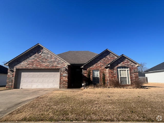 Building Photo - LONGMEADOW DRIVE Rental