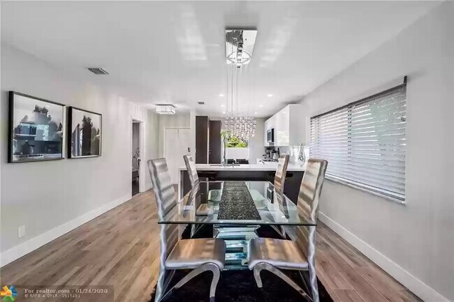 Photo - 9922 NW 65th Ct