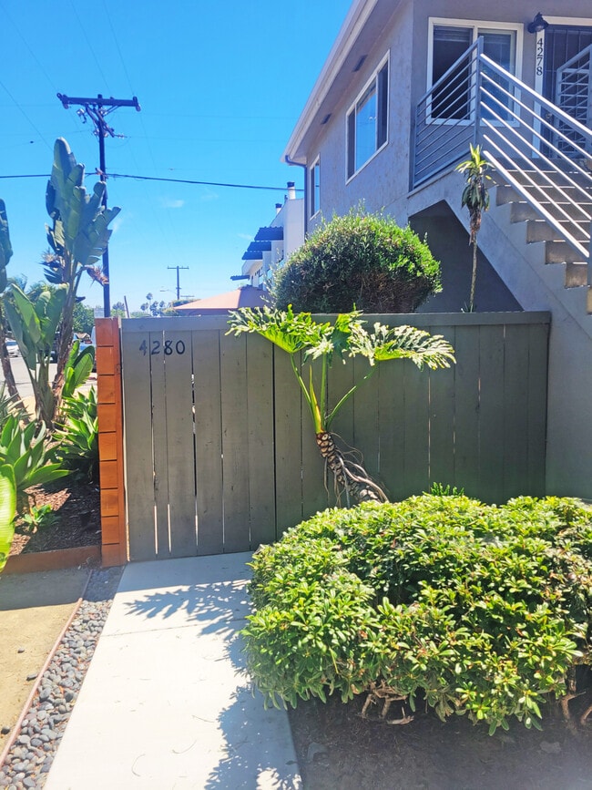 Photo - 4280 Olney St Unidad 4280