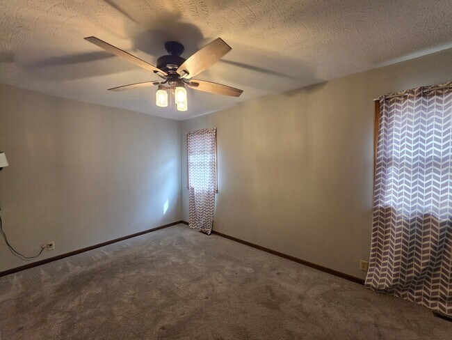 Photo - 1217 E Ellsworth Ave