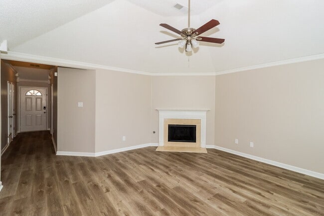 Photo - 436 Bruins Trce