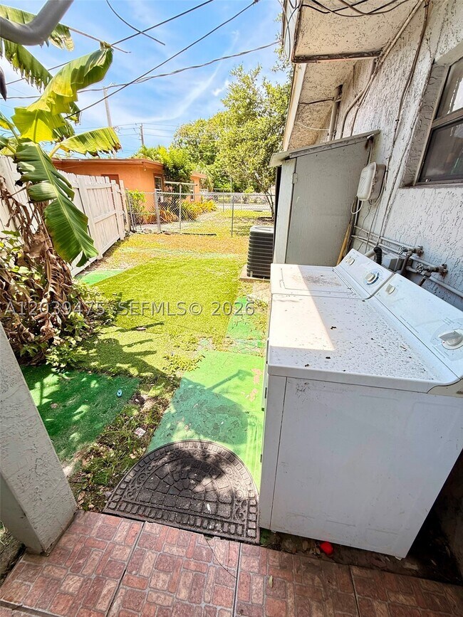 Photo - 204 NW 28th Ave