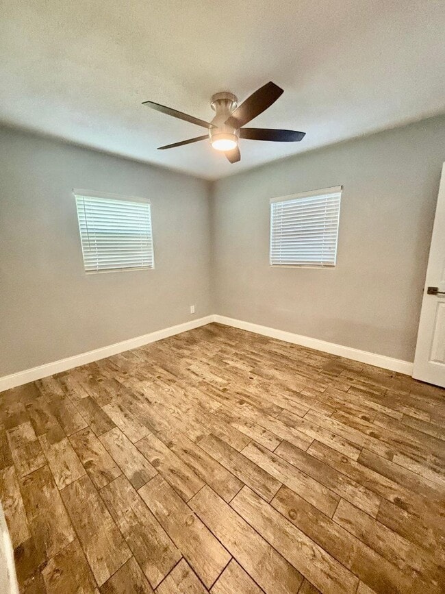 Photo - 7622 Cassino Ave