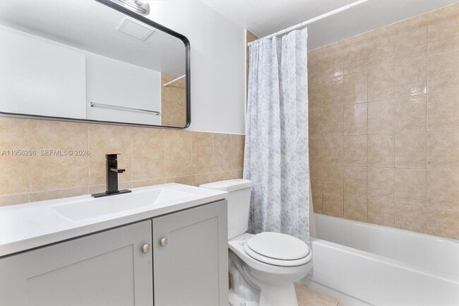 Photo - 1715 N 16th Ave Unidad 105