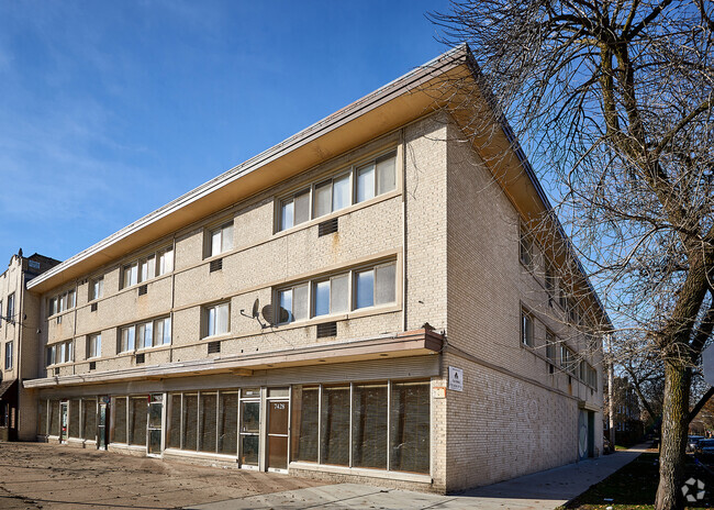 Building Photo - 2411 W Fargo Ave Rental