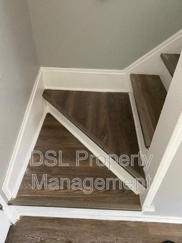 Photo - 4410 Fulton Pky